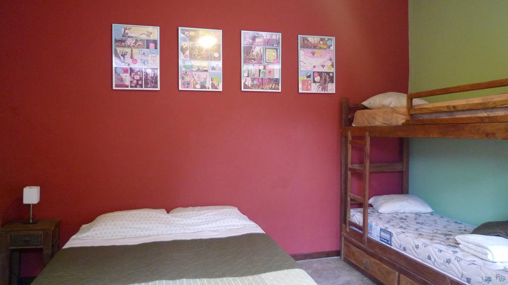 Hostel La Em Casa