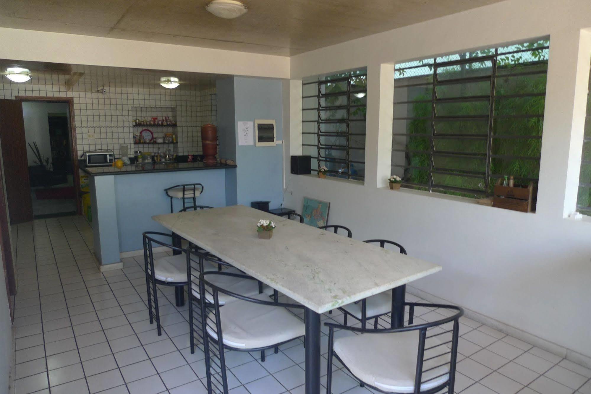 Hostel La Em Casa